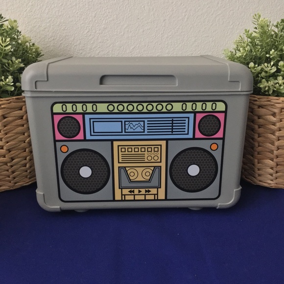 Novelty Retro Boombox Mini Cooler - Picture 2 of 10